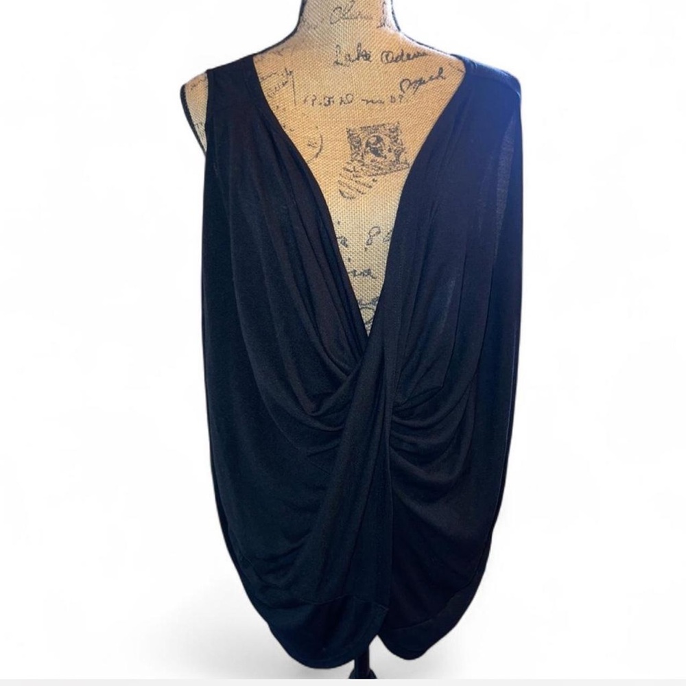 Coco + Carmen Black Draped Tunic Top Sleeveless L XL Boho Layering